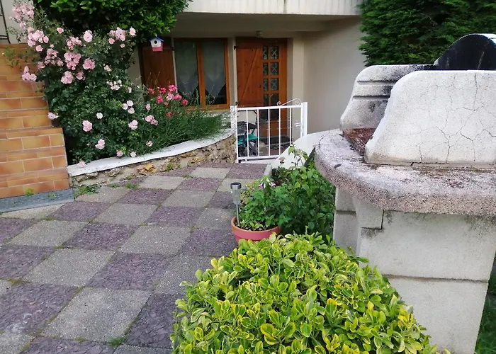 Appartement Type F2 Proche Paris 25 Km
